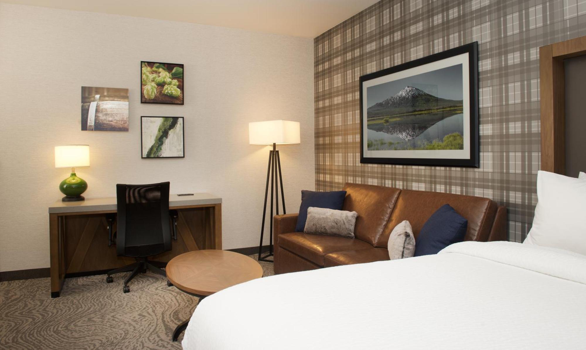 Springhill Suites By Marriott Bend Εξωτερικό φωτογραφία