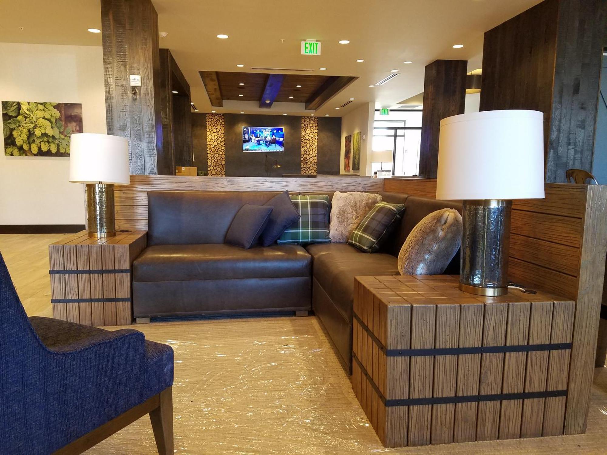 Springhill Suites By Marriott Bend Εξωτερικό φωτογραφία