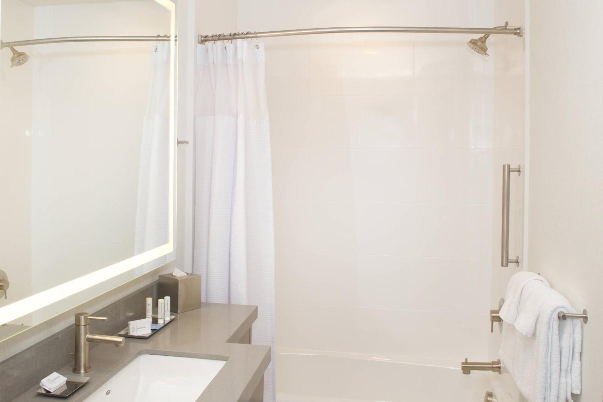 Springhill Suites By Marriott Bend Εξωτερικό φωτογραφία