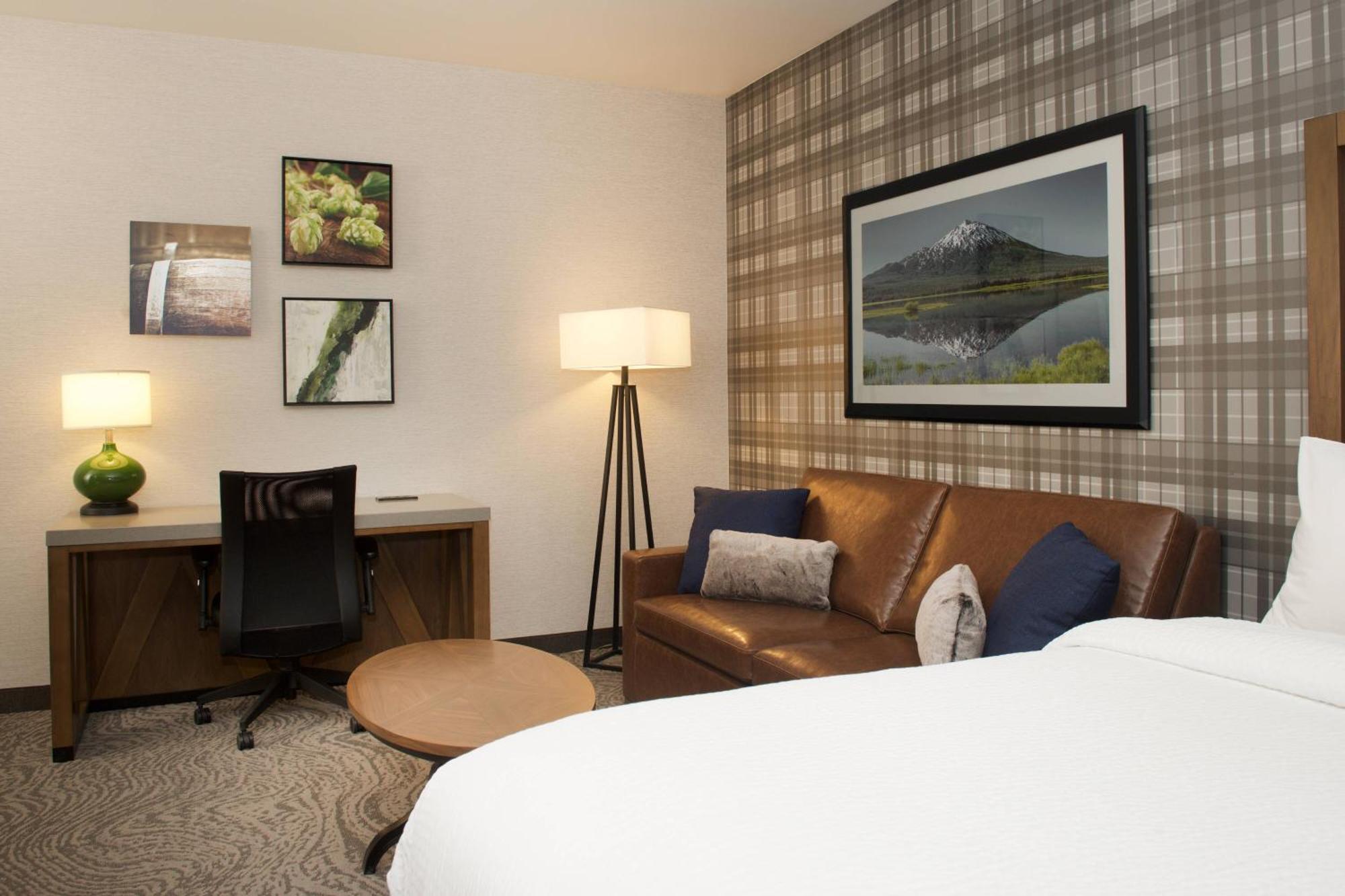 Springhill Suites By Marriott Bend Εξωτερικό φωτογραφία